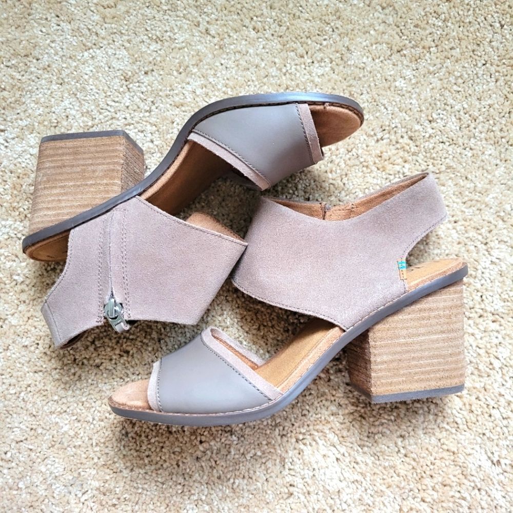 TOMS Suede Block Sandals - Picture 8 of 9